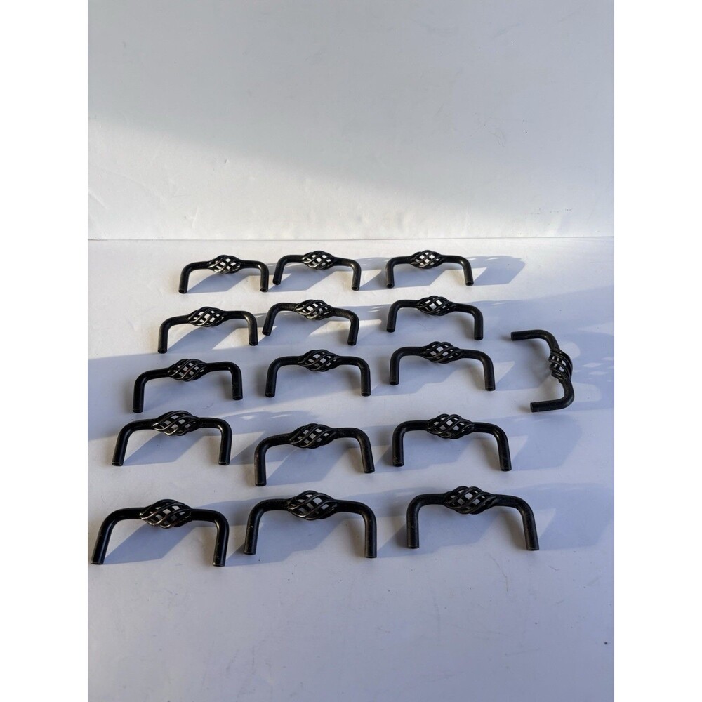 LOT OF 53 Spiral Bird Cage Metal Cabinet Door/Drawer Pulls Handles Knobs - Picture 8 of 13